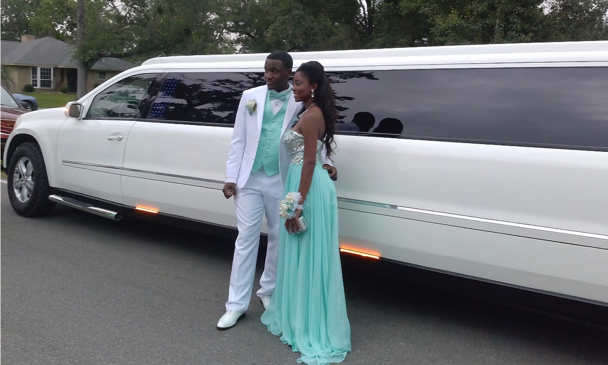 Prom Limousine Service / Graduation Party Limo